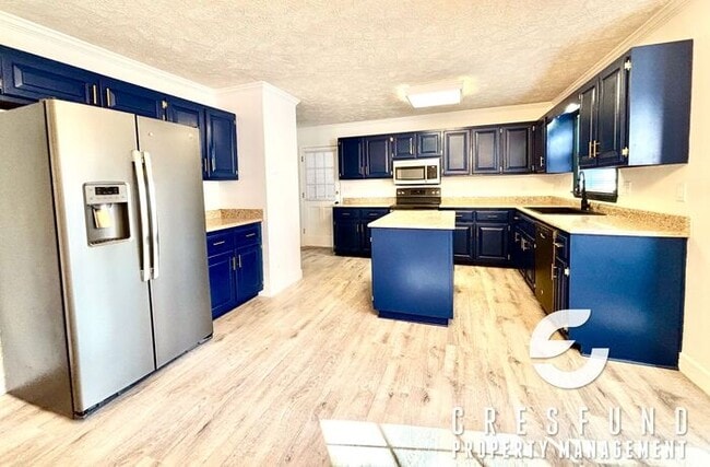 Building Photo - $350 OFF YOUR 1ST FULL MONTHS RENT! 4 Bed,...