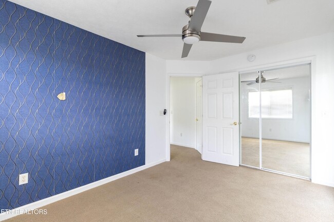 Building Photo - 2084 Allenridge Dr