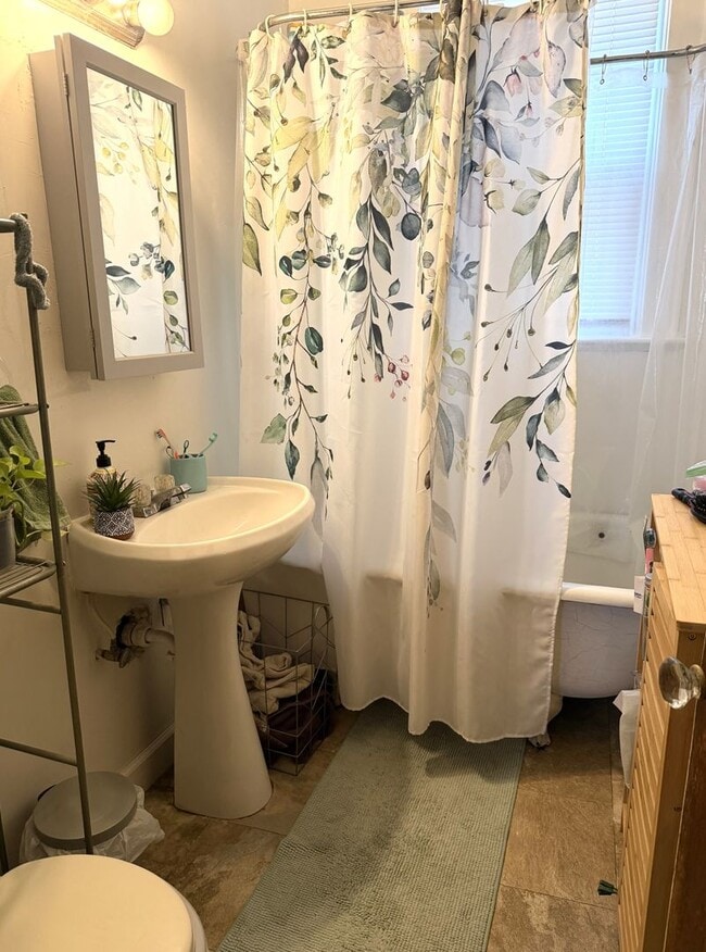 Building Photo - 1702 E Belleview Pl