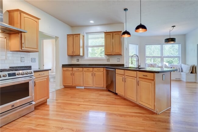 Building Photo - 83 Angels Path