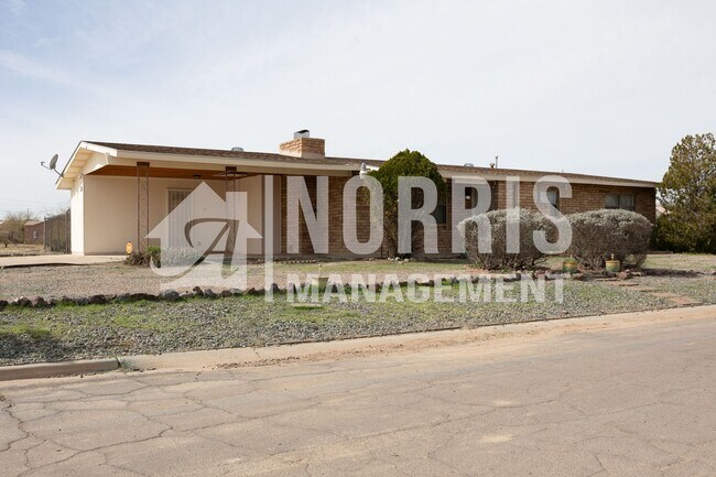 Building Photo - NO HOA, Brick Home and Located in Arizona City