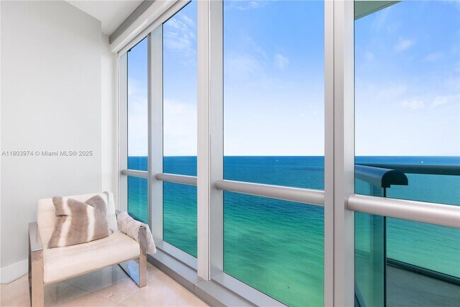 Building Photo - 17121 Collins Ave