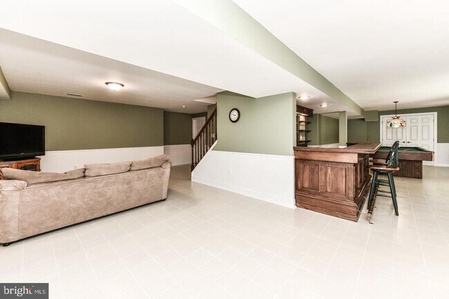 Building Photo - 3600 Paramount Rd
