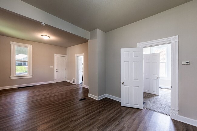 Building Photo - Remodeled 2-Bedroom Bungalow with Detached Garage & Large Backyard