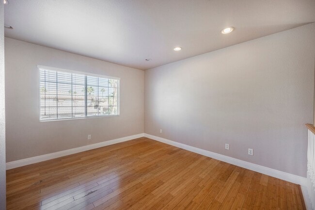 Building Photo - Beautiful Home in a Guard Gated Community