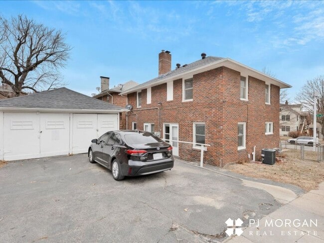 Building Photo - 802-804 N 48th Street