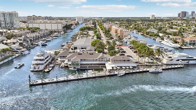 Building Photo - 1050 SE 15th St