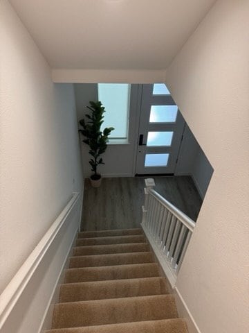 Building Photo - Stunning 4 Bed Plus Office, 3.5 Bathroom Townhome Walking Distance to Bart