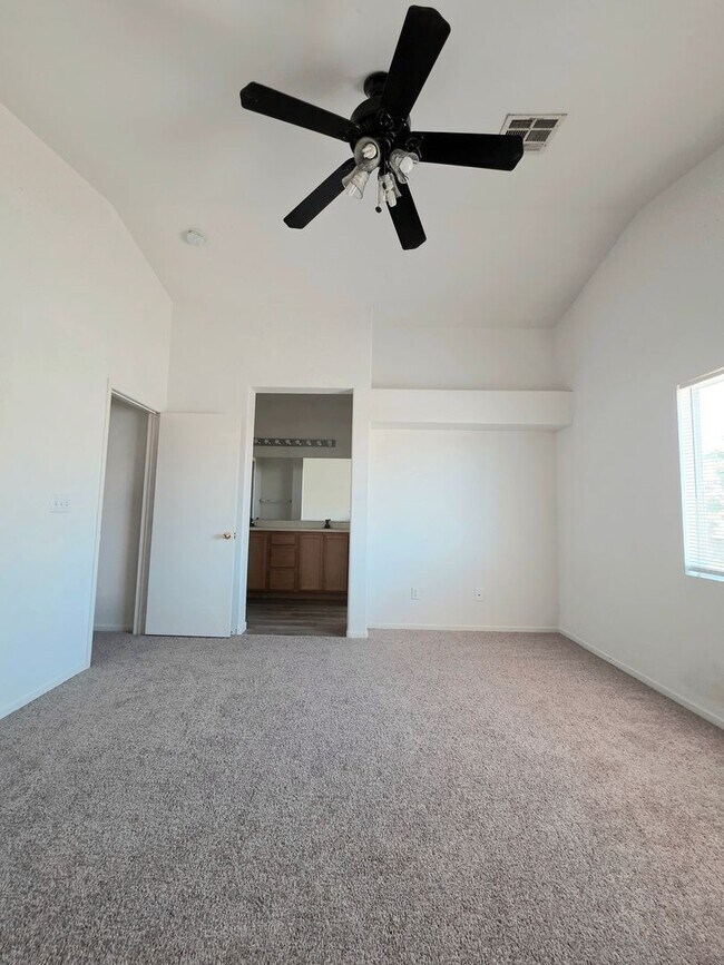 Building Photo - 3 Bedroom Home with New Carpet Upstairs & Spacious Backyard