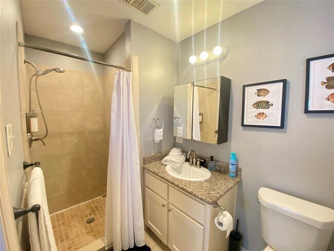 Building Photo - 1311 Milam Dr
