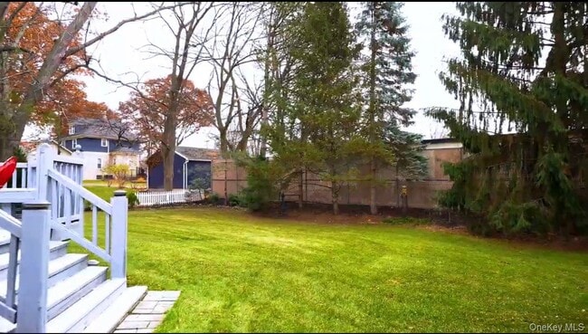 Building Photo - 1 Shadow Vale Dr