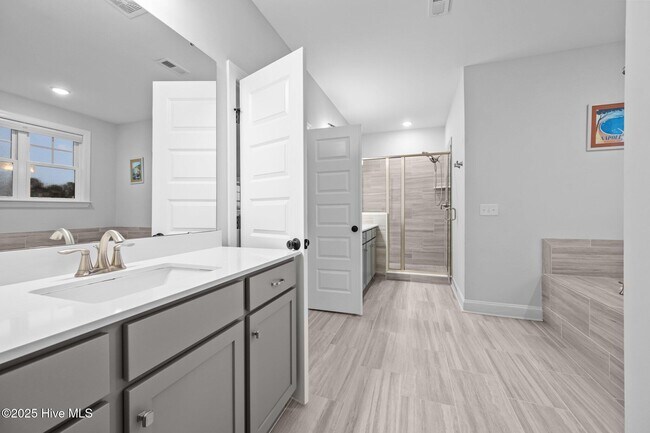 Building Photo - 181 Sailor Sky Wy