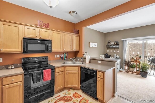 Building Photo - 2205 Knotty Pine Tr