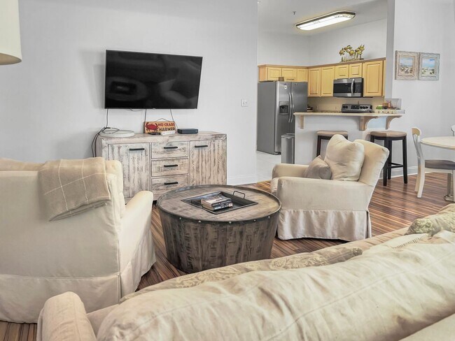 Building Photo - Fully furnished 3-Bedroom in The Plaza of Destin