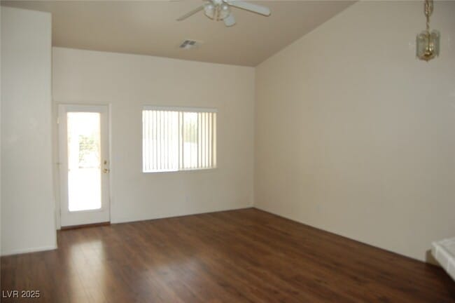 Building Photo - 1791 Sycamore Ave