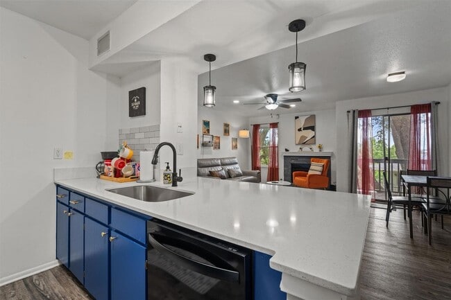 Building Photo - 4500 E Oltorf St