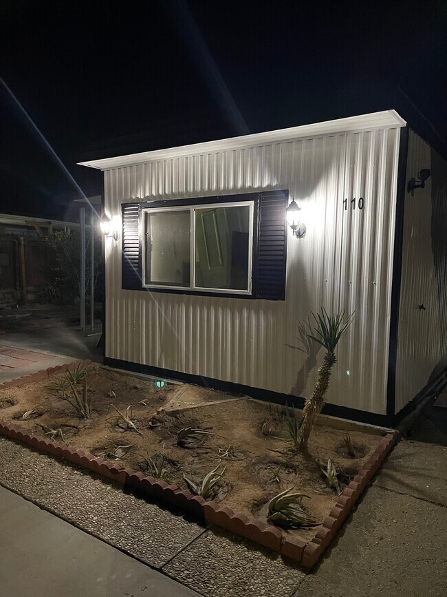 Primary Photo - 110 Camp Fire Dr