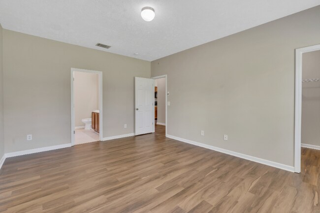 Building Photo - 7302 Autumn Crossing Way