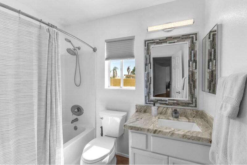 Building Photo - 79200 Violet Ct