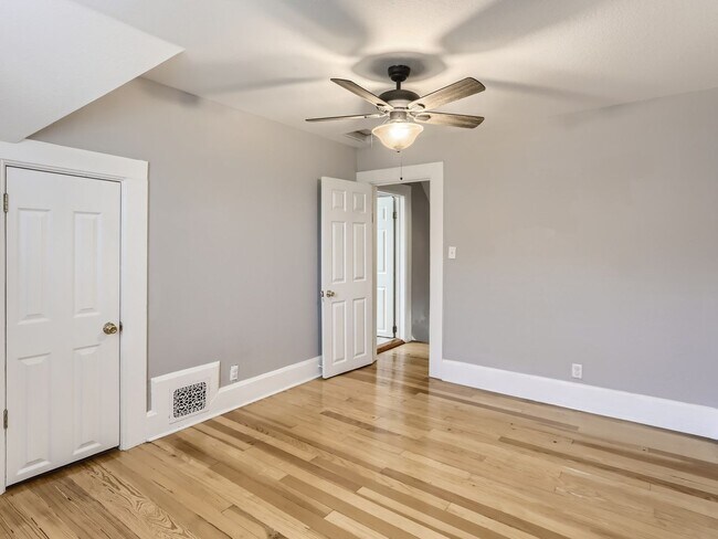 Building Photo - Charming Home in Denver, CO - 3 Bedroom, 2 Bathroom