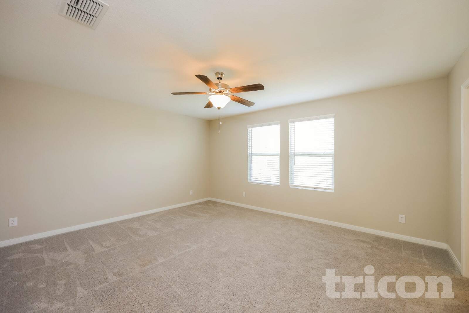 Building Photo - 14624 Maple Ter