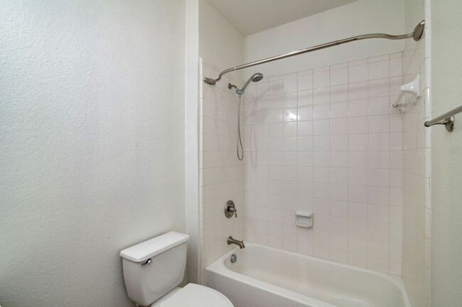 Building Photo - Townhome in Parker Estates!! READY for move in early June