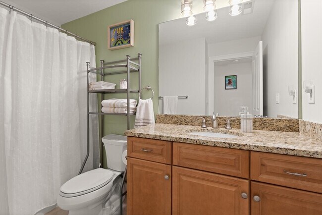 Building Photo - 10 Murray Ave