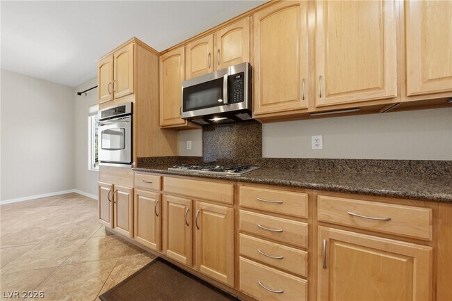 Building Photo - 2148 Shadow Canyon Dr