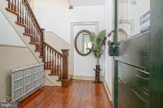 Building Photo - 315 Chestnut St