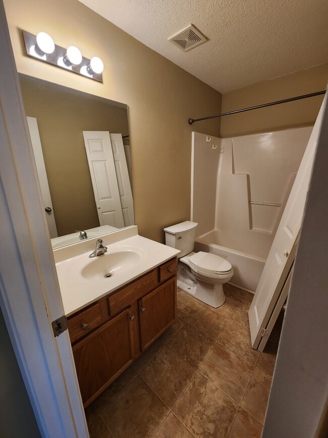 Building Photo - 6319 Sweetbay Dr