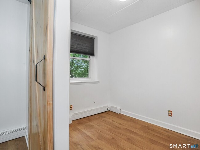 Building Photo - 27 Northill St