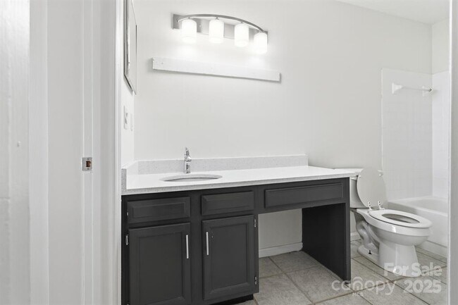 Building Photo - 6113 Windsor Gate Ln