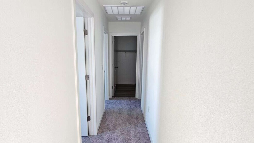 Building Photo - 10298 Maribel Way