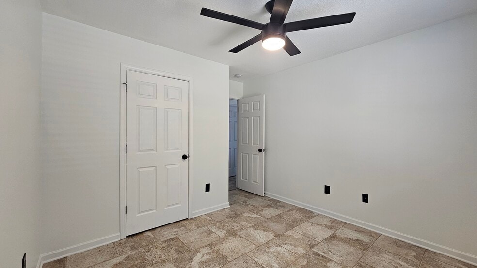 Building Photo - 203 Turkey Trot Rd