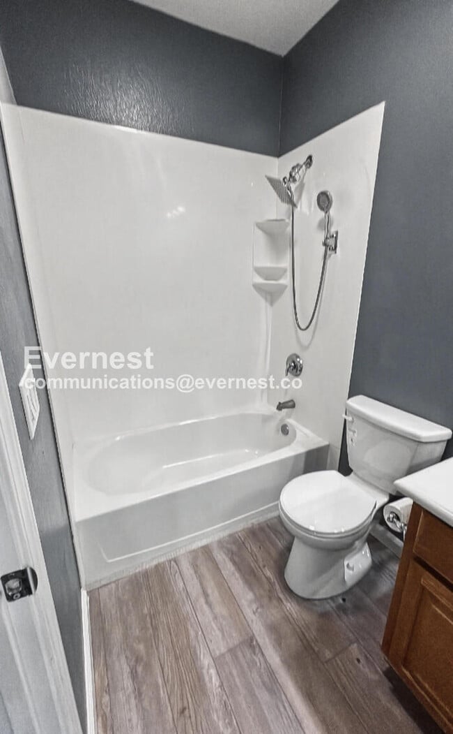 Building Photo - 2298 Winepol Loop