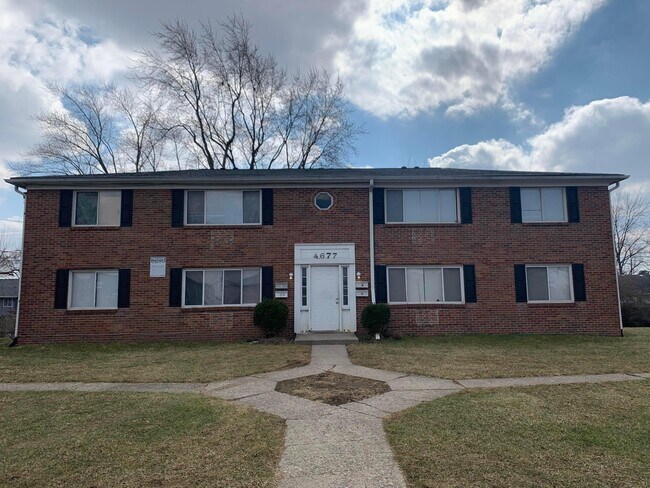 Building Photo - 4677 Hilton Ave