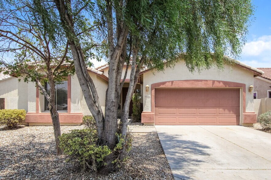 Primary Photo - 10866 W Chase Dr