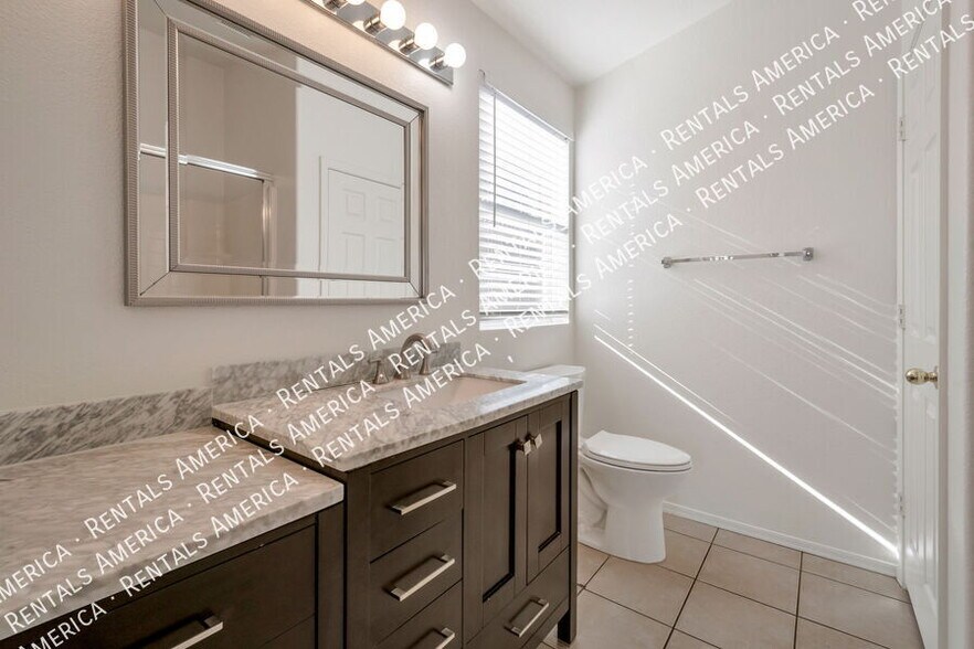 Building Photo - 295 N Hudson Pl