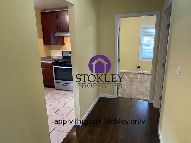 Building Photo - Stokley Properties Presents 608 B Street A...