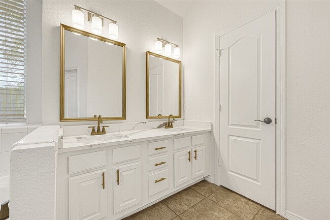 Building Photo - 22127 Nobles Crossing Dr