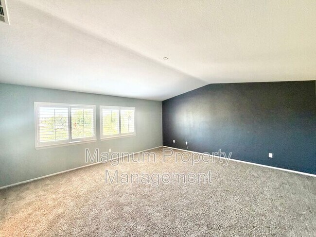 Building Photo - 46383 Vianne Ct