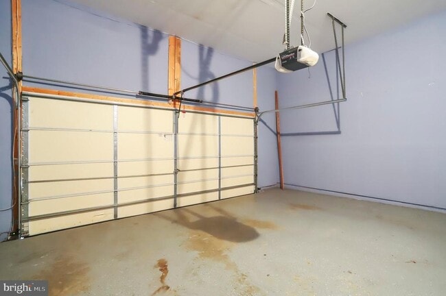Building Photo - 8871 Purple Iris Ln