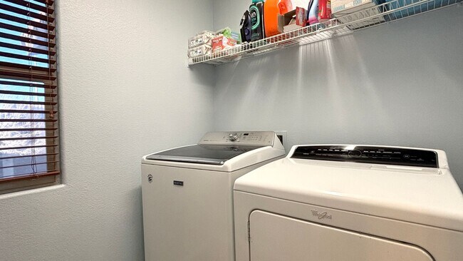 Building Photo - Excellent home in Providence Las Vegas. 3 Bedrooms and cute backyard! Must see!