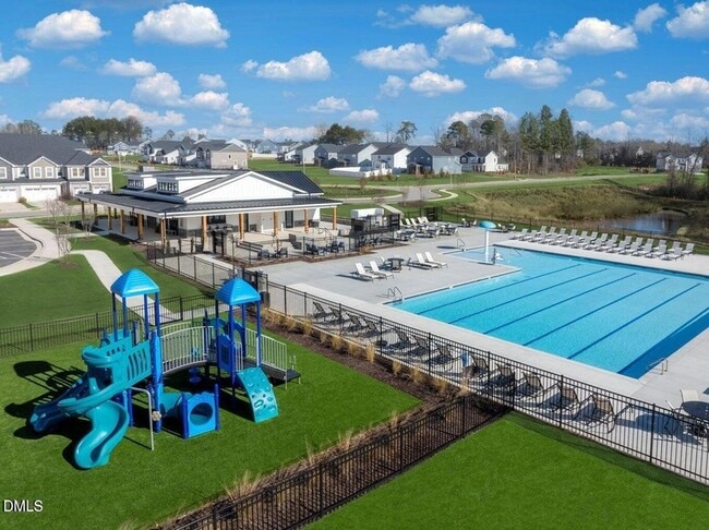 Building Photo - 123 Lennei Ln