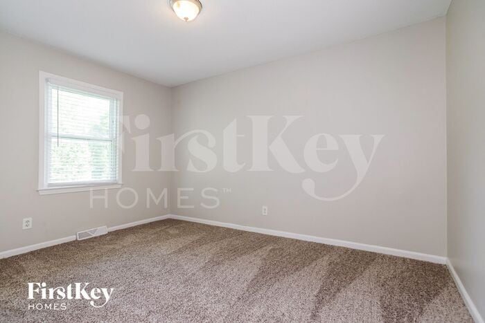 Building Photo - 7305 NW 76 Pl