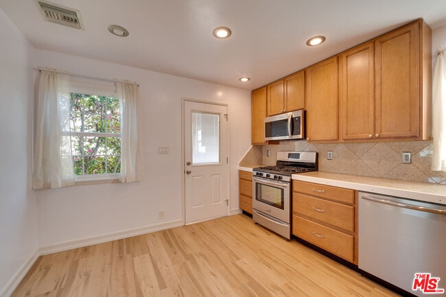 Building Photo - 6408 W 82nd St