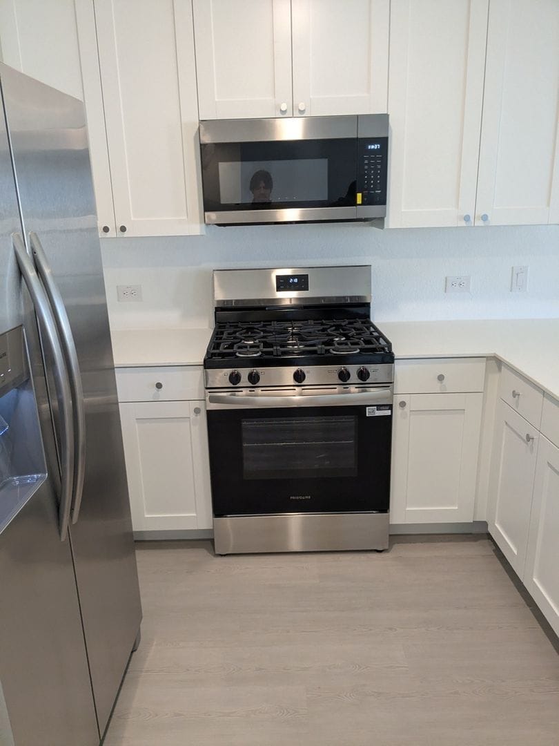 Building Photo - 400 Park Ave