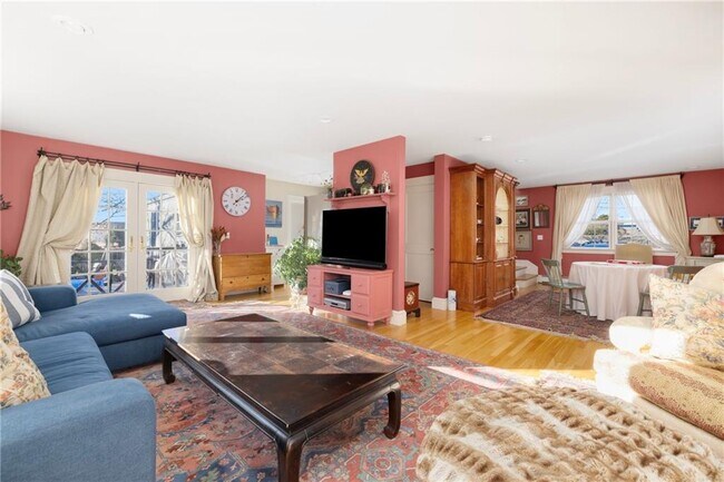 Building Photo - 9 White Terrace