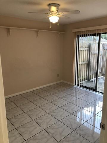 Building Photo - 1083 Goldenrod Rd