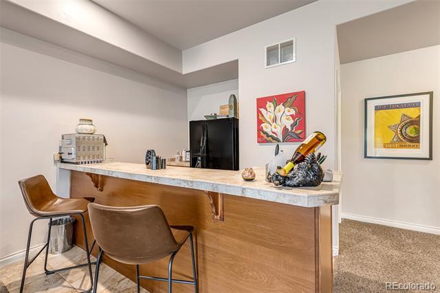 Building Photo - 358 Cliff View Dr